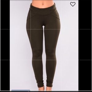 Fashion nova olive leggings 🚨🚨🚨drop price 🚨